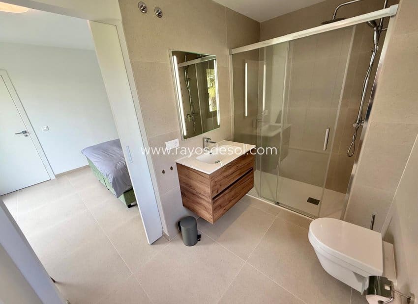 Chalet de 3 habitaciones en Finestrat en venta con piscina garaje - 899.000 € (Ref: 9943277)