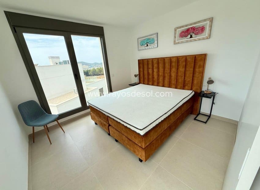 Chalet de 3 habitaciones en Finestrat en venta con piscina garaje - 899.000 € (Ref: 9943277)