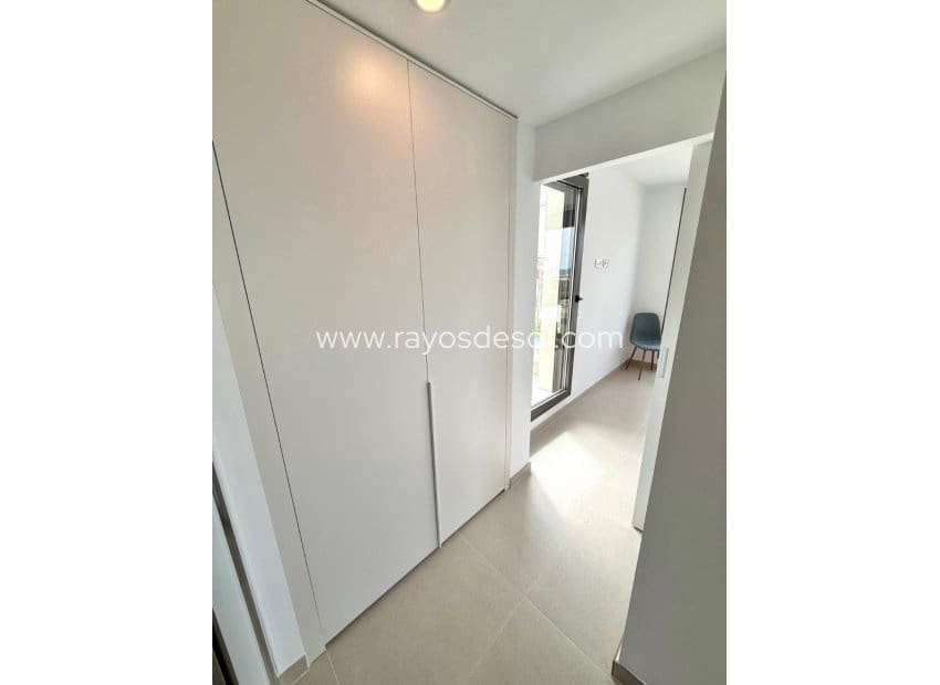 Chalet de 3 habitaciones en Finestrat en venta con piscina garaje - 899.000 € (Ref: 9943277)