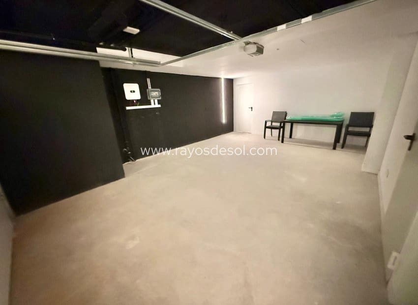 Chalet de 3 habitaciones en Finestrat en venta con piscina garaje - 899.000 € (Ref: 9943277)