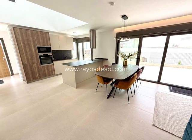 Chalet de 3 habitaciones en Finestrat en venta con piscina garaje - 899.000 € (Ref: 9943277)
