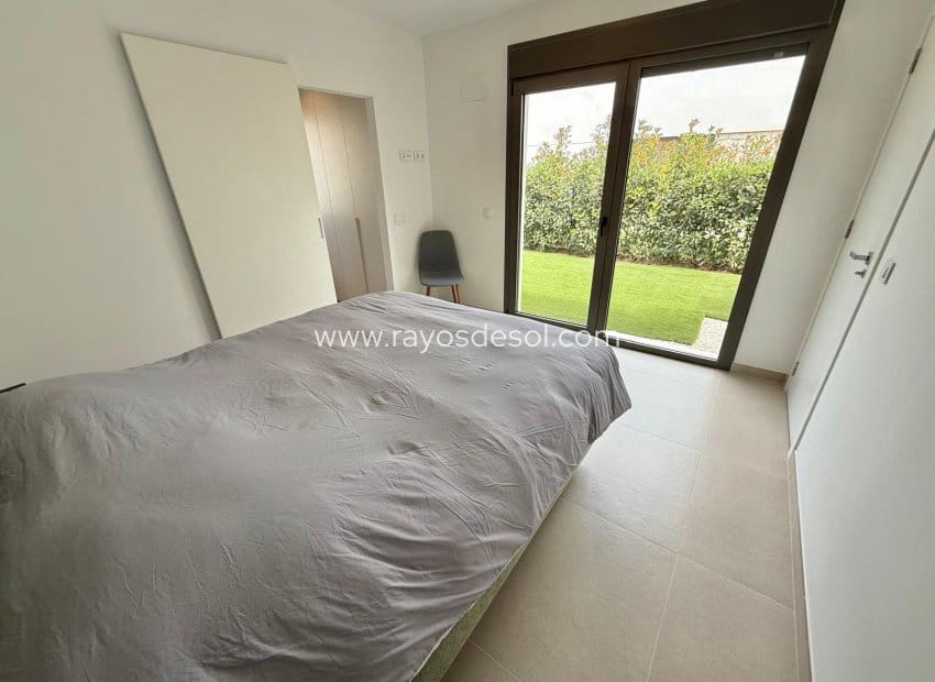 Chalet de 3 habitaciones en Finestrat en venta con piscina garaje - 899.000 € (Ref: 9943277)