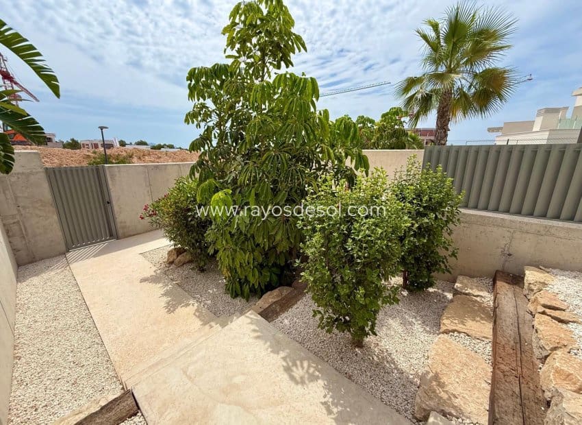 Chalet de 3 habitaciones en Finestrat en venta con piscina garaje - 899.000 € (Ref: 9943277)