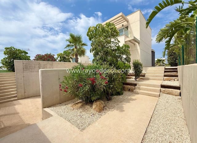 Chalet de 3 habitaciones en Finestrat en venta con piscina garaje - 899.000 € (Ref: 9943277)