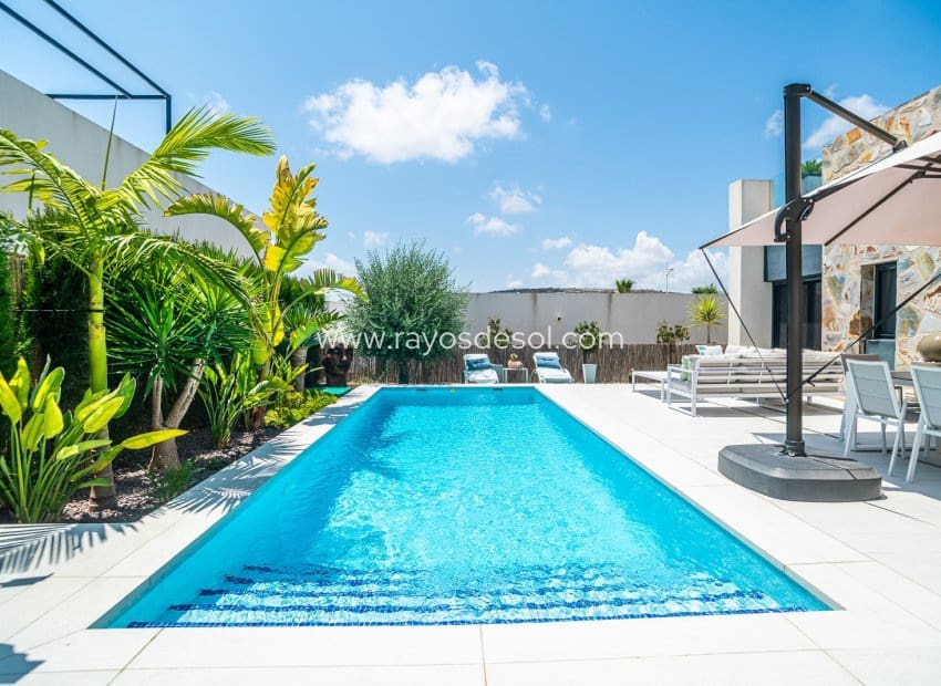 3 Zimmer Villa zu verkaufen in Algorfa mit Pool - 600.000 € (Ref: 9944741)