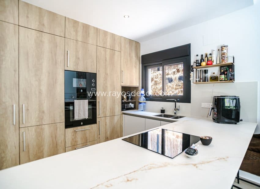3 slaapkamer Villa te koop in Algorfa met zwembad - € 590.000 (Ref: 9944741)
