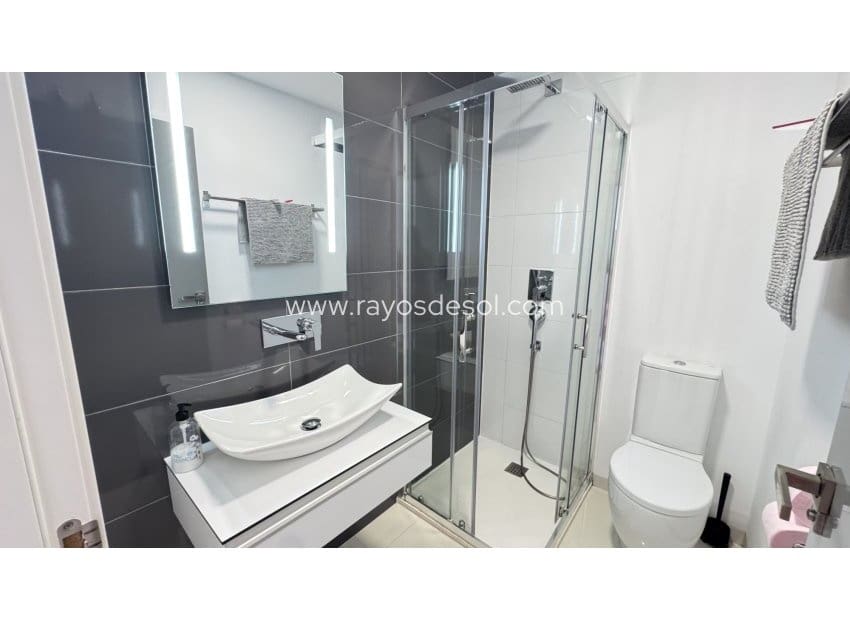 2 soveværelse Lejlighed til salg i Torre de la Horadada med swimmingpool - € 259.500 (Ref: 9945972)