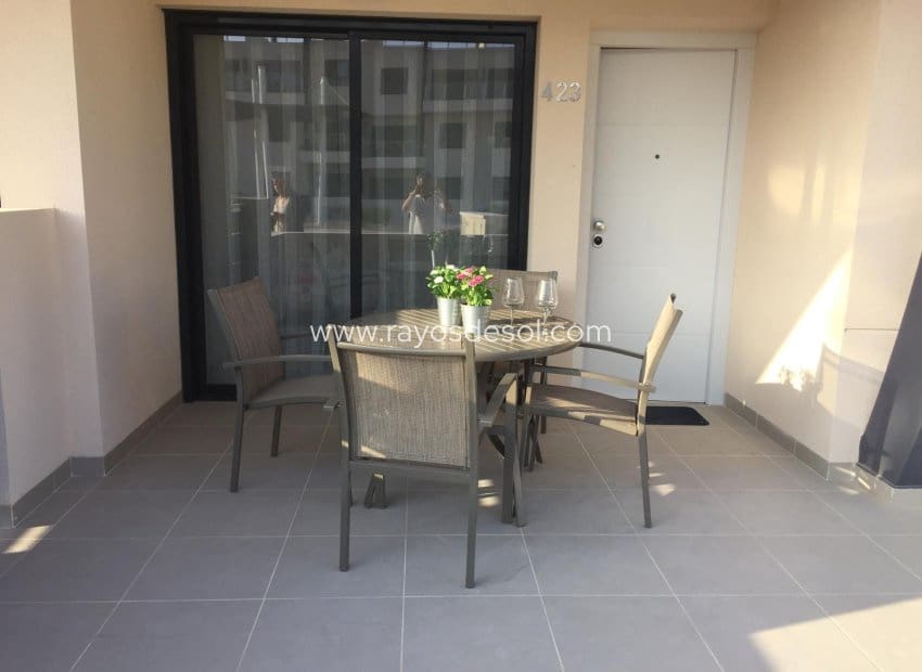 2 soveværelse Lejlighed til salg i Torre de la Horadada med swimmingpool - € 259.500 (Ref: 9945972)