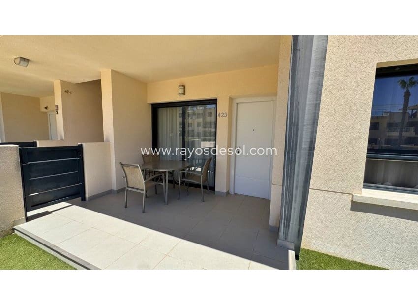 2 soveværelse Lejlighed til salg i Torre de la Horadada med swimmingpool - € 259.500 (Ref: 9945972)