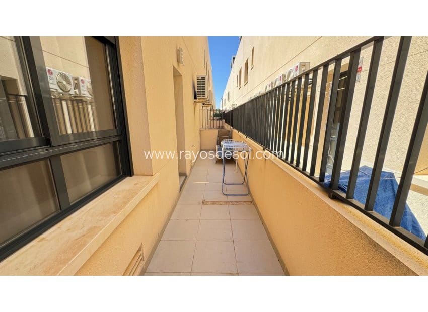 2 soveværelse Lejlighed til salg i Torre de la Horadada med swimmingpool - € 259.500 (Ref: 9945972)