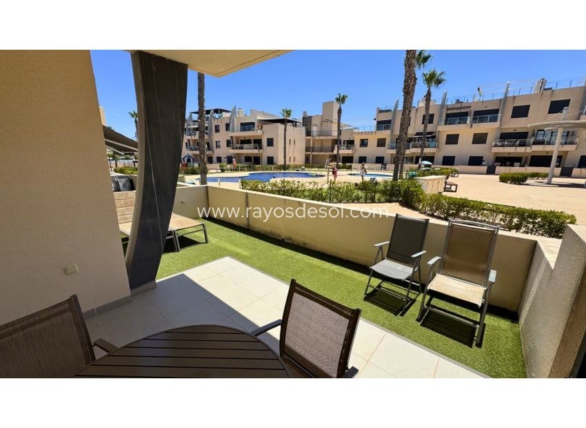 2 soveværelse Lejlighed til salg i Torre de la Horadada med swimmingpool - € 259.500 (Ref: 9945972)