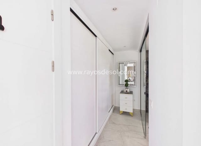 2 makuuhuone Omakotitalo myytävänä paikassa Mar Menor Golf Resort, Torre-Pacheco mukana uima-altaan - 395 000 € (Ref: 9945973)