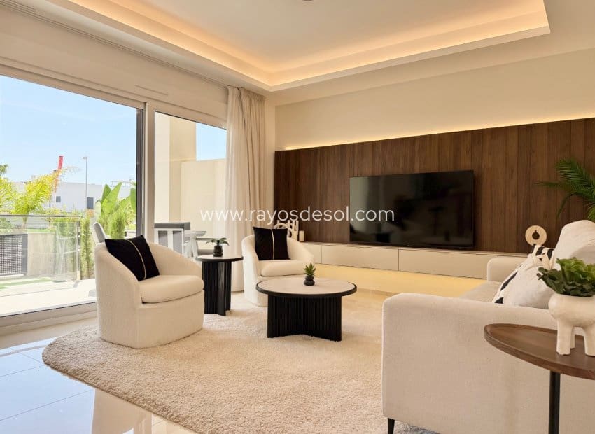 2 quarto Apartamento para venda em Ciudad Quesada com piscina - 359 000 € (Ref: 9948417)