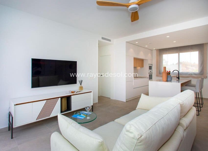3 makuuhuone Huvila myytävänä paikassa Sucina mukana uima-altaan - 329 900 € (Ref: 9948418)