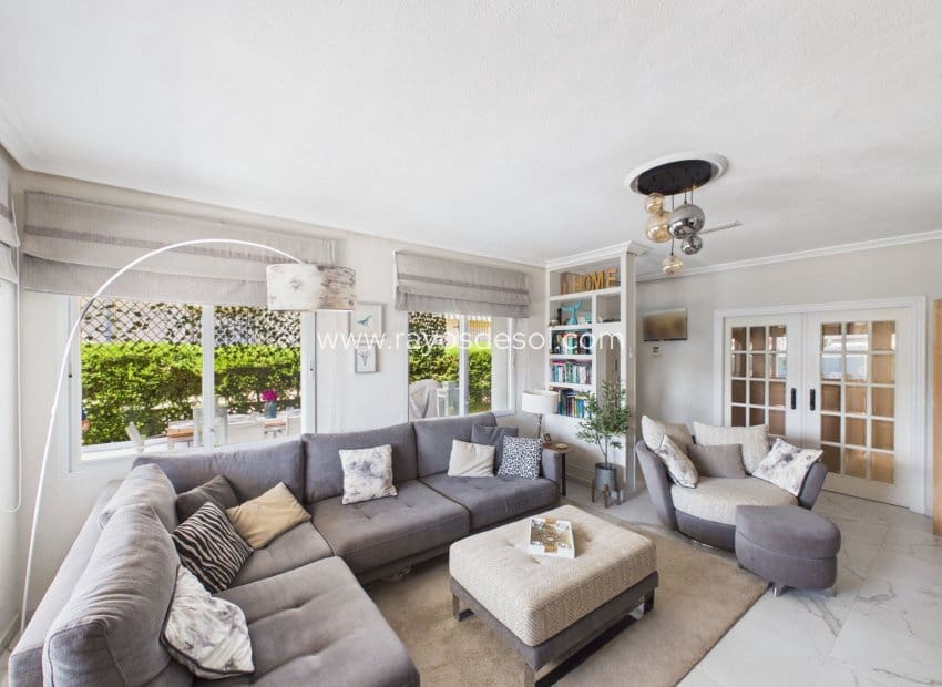 4 slaapkamer Villa te koop in Mar de Cristal met zwembad - € 550.000 (Ref: 9948419)
