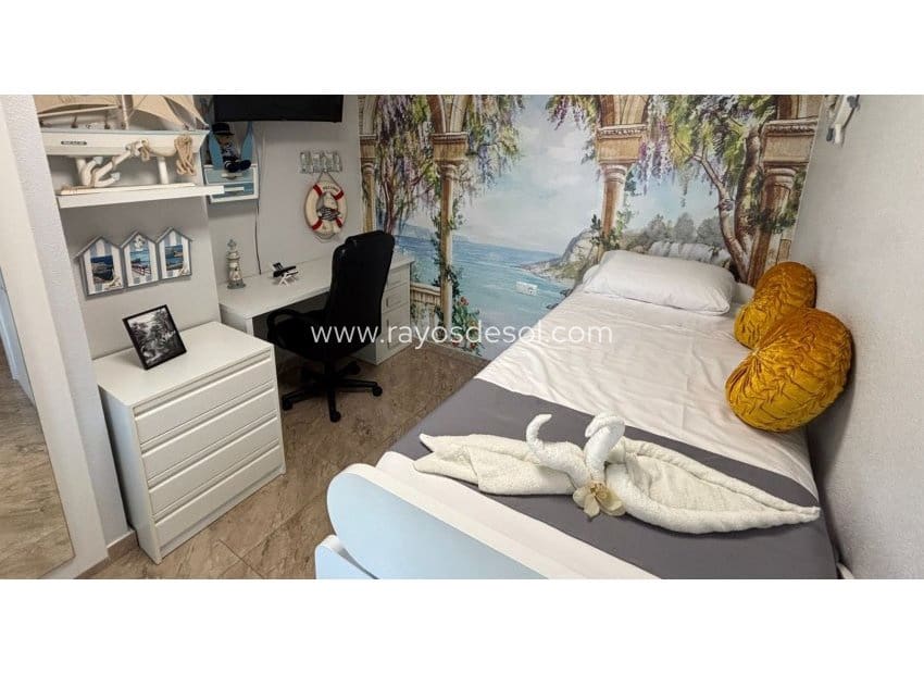 2 soveværelse Lejlighed til salg i La Mata med swimmingpool - € 319.000 (Ref: 9950086)