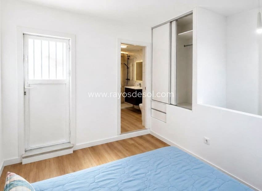 3 bedroom Townhouse for sale in Los Altos with pool - € 239,000 (Ref: 9950087)