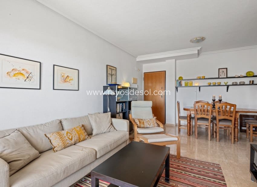 3 bedroom Apartment for sale in Cabo Roig with pool - € 320,000 (Ref: 9952837)