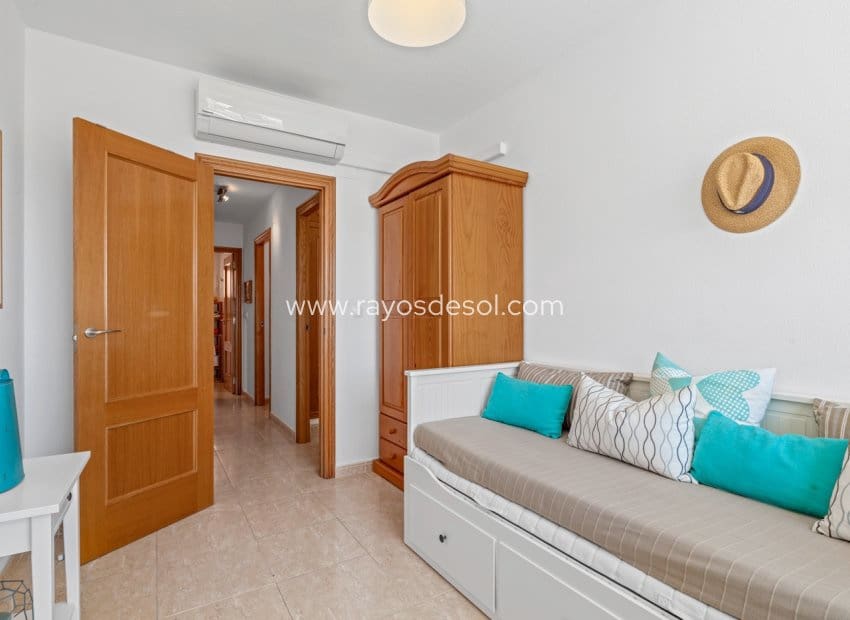 3 bedroom Apartment for sale in Cabo Roig with pool - € 320,000 (Ref: 9952837)