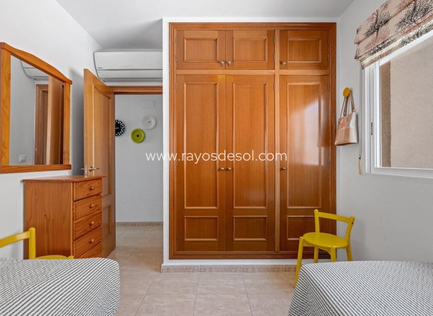 3 bedroom Apartment for sale in Cabo Roig with pool - € 320,000 (Ref: 9952837)