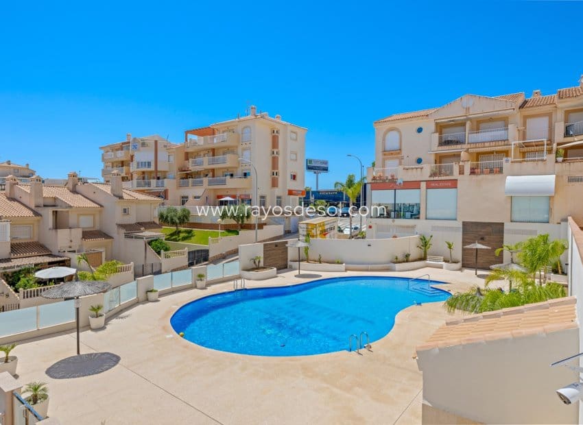 3 bedroom Apartment for sale in Cabo Roig with pool - € 320,000 (Ref: 9952837)