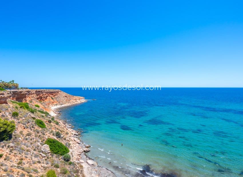 3 bedroom Apartment for sale in Cabo Roig with pool - € 320,000 (Ref: 9952837)