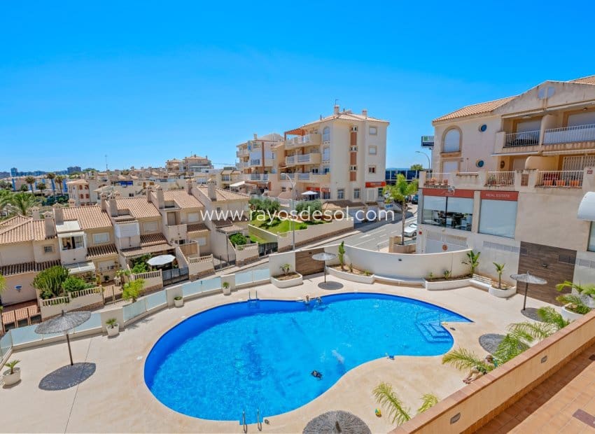 3 bedroom Apartment for sale in Cabo Roig with pool - € 320,000 (Ref: 9952837)