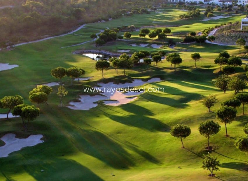 3 sovrum Villa till salu i Las Colinas Golf med pool - 1 090 000 € (Ref: 9956273)