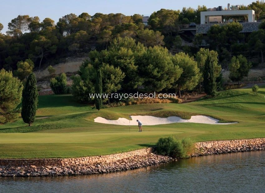 3 sovrum Villa till salu i Las Colinas Golf med pool - 1 090 000 € (Ref: 9956273)
