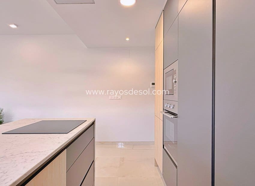 2 bedroom Apartment for sale in Orihuela Costa - € 295,000 (Ref: 9960097)