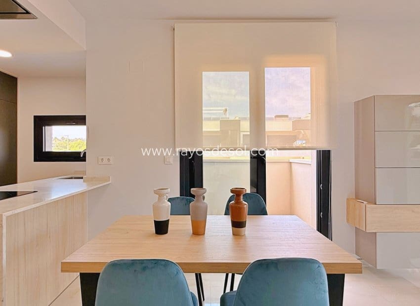 2 bedroom Apartment for sale in Orihuela Costa - € 295,000 (Ref: 9960097)