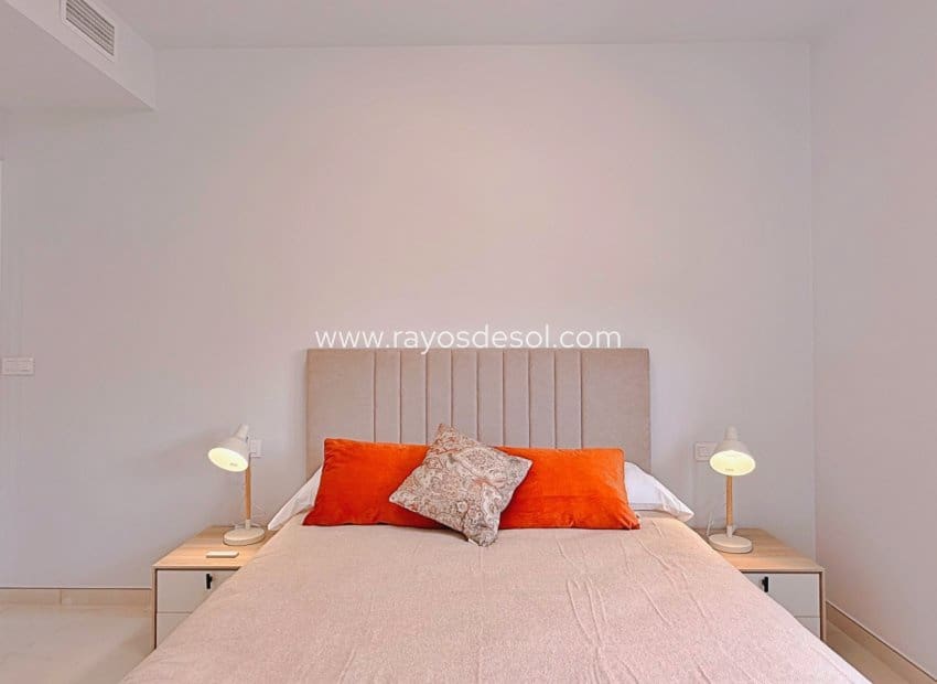 2 bedroom Apartment for sale in Orihuela Costa - € 295,000 (Ref: 9960097)