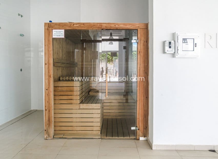 2 bedroom Apartment for sale in Guardamar del Segura - € 299,000 (Ref: 9960098)