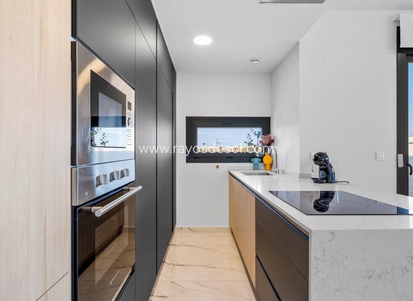 2 makuuhuone Huoneisto myytävänä paikassa Orihuela Costa mukana uima-altaan - 315 000 € (Ref: 9962310)