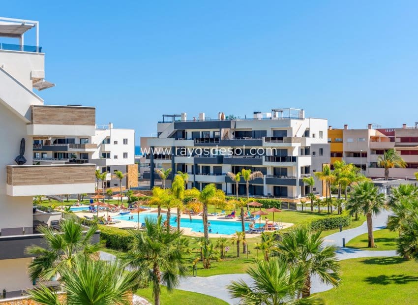 2 makuuhuone Huoneisto myytävänä paikassa Orihuela Costa mukana uima-altaan - 315 000 € (Ref: 9962310)
