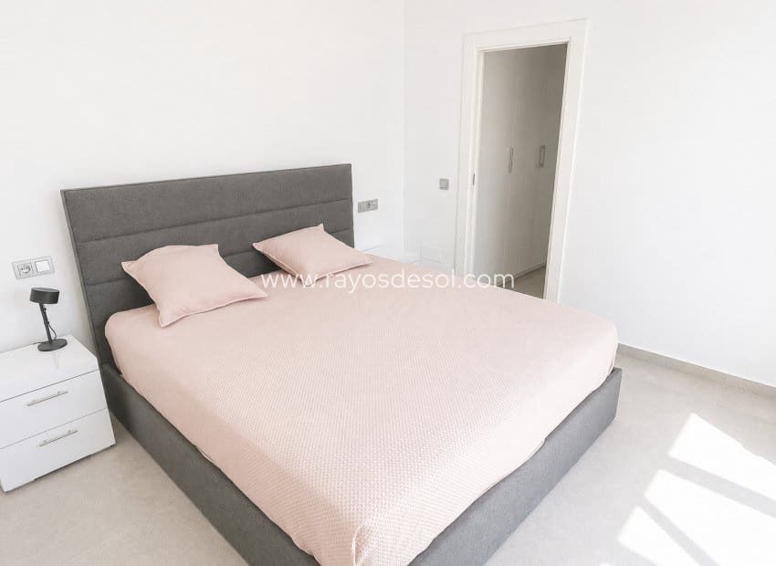 5 sypialnia Willa na sprzedaż w Algorfa z basenem - 550 000 € (Ref: 9965533)