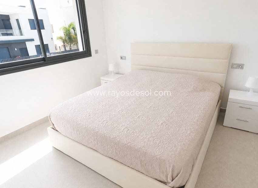5 sypialnia Willa na sprzedaż w Algorfa z basenem - 550 000 € (Ref: 9965533)