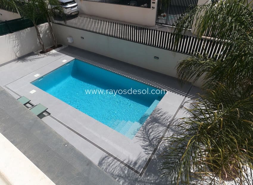 5 sypialnia Willa na sprzedaż w Algorfa z basenem - 550 000 € (Ref: 9965533)