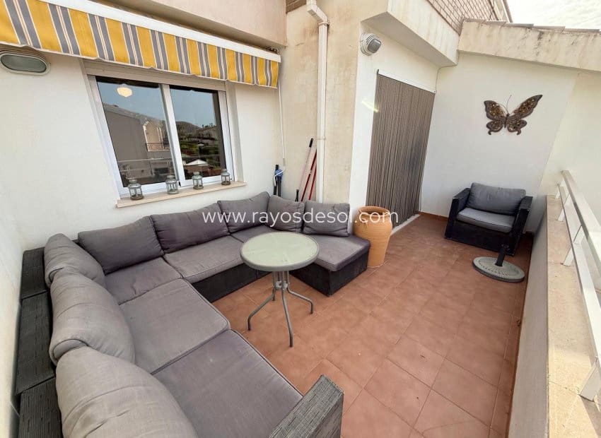Ático de 3 habitaciones en San Cayetano en venta - 159.900 € (Ref: 9966840)
