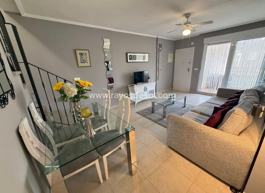Ático de 3 habitaciones en San Cayetano en venta - 159.900 € (Ref: 9966840)