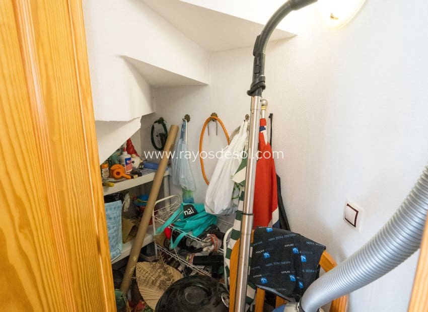 2 bedroom Villa for sale in Villamartin with pool - € 189,000 (Ref: 9973740)