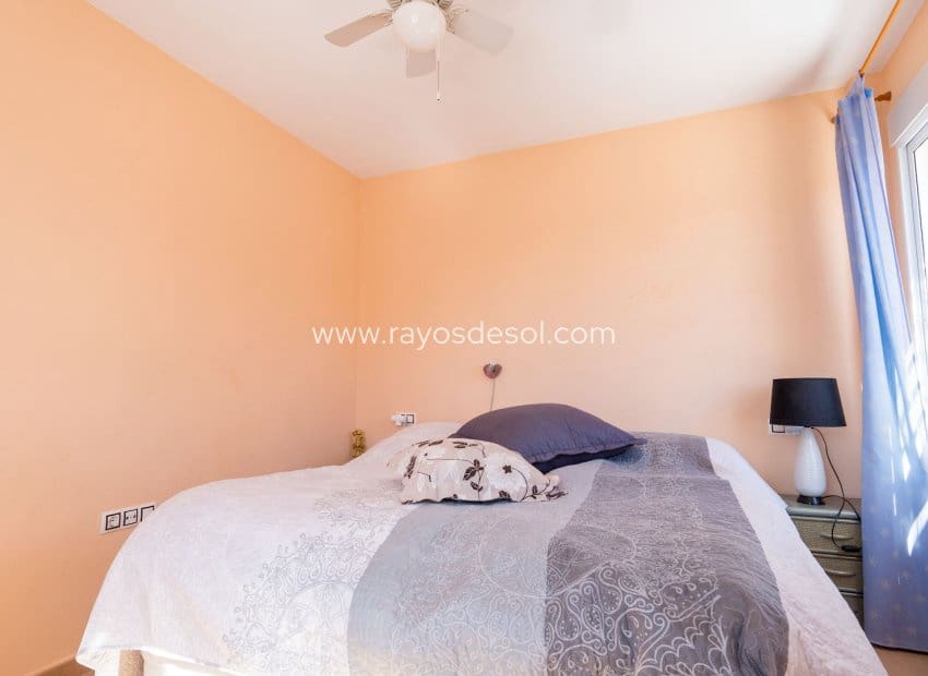 2 bedroom Villa for sale in Villamartin with pool - € 189,000 (Ref: 9973740)