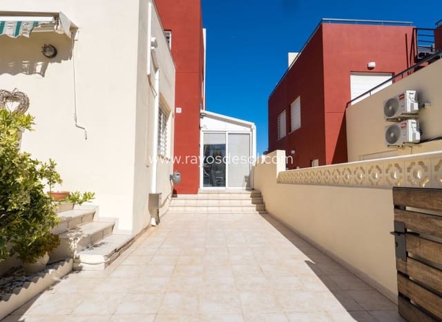 2 soverom Villa til salgs i Villamartin, Orihuela med svømmebasseng - € 189 000 (Ref: 9973740)