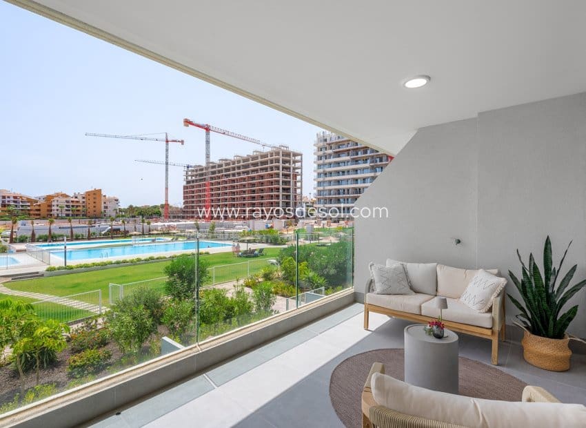 2 sovrum Lägenhet till salu i Orihuela Costa med pool - 379 000 € (Ref: 9984029)