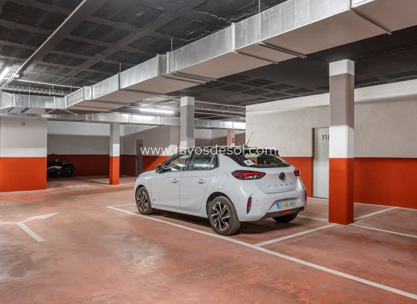 2 sovrum Lägenhet till salu i Orihuela Costa med pool - 379 000 € (Ref: 9984029)