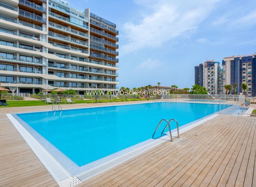 2 sovrum Lägenhet till salu i Orihuela Costa med pool - 379 000 € (Ref: 9984029)