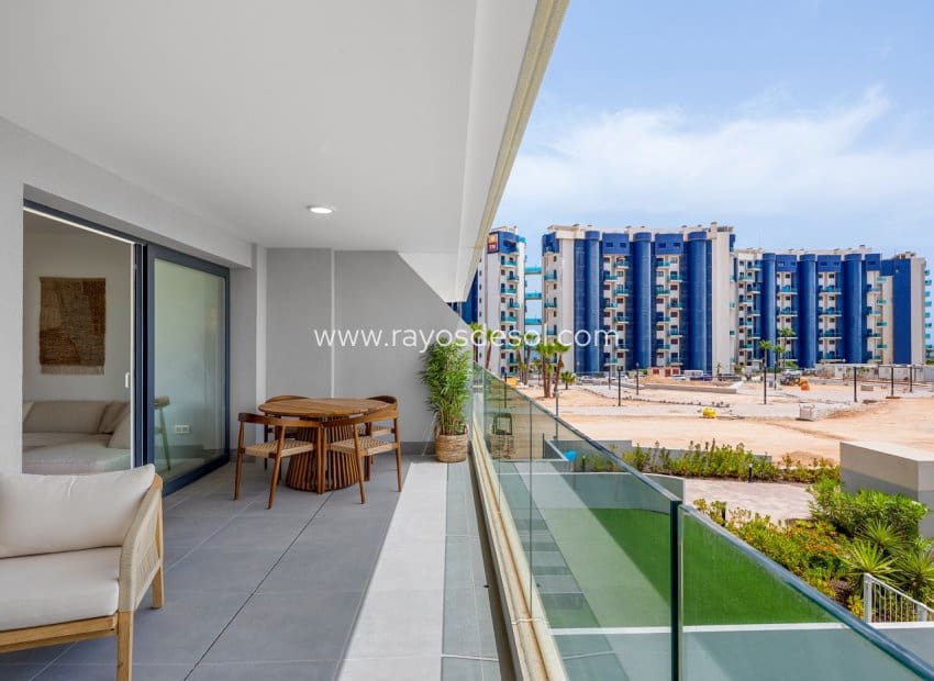 2 makuuhuone Huoneisto myytävänä paikassa Orihuela Costa mukana uima-altaan - 379 000 € (Ref: 9984029)