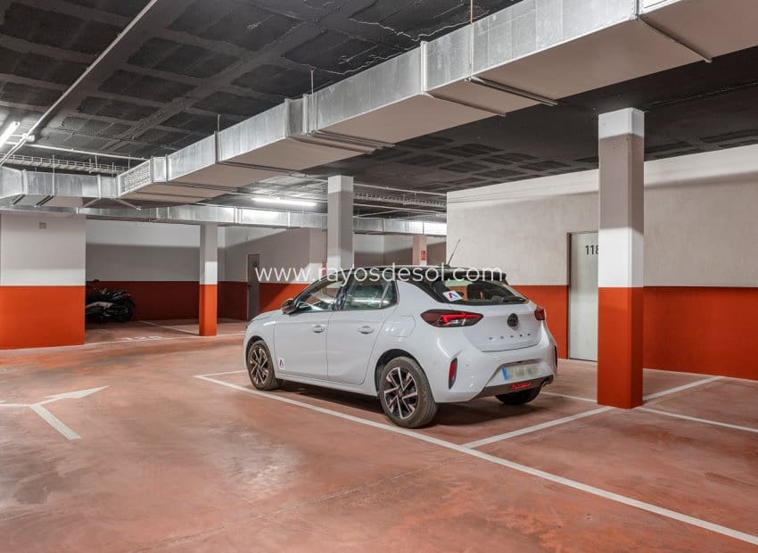 2 makuuhuone Huoneisto myytävänä paikassa Orihuela Costa mukana uima-altaan - 379 000 € (Ref: 9984029)