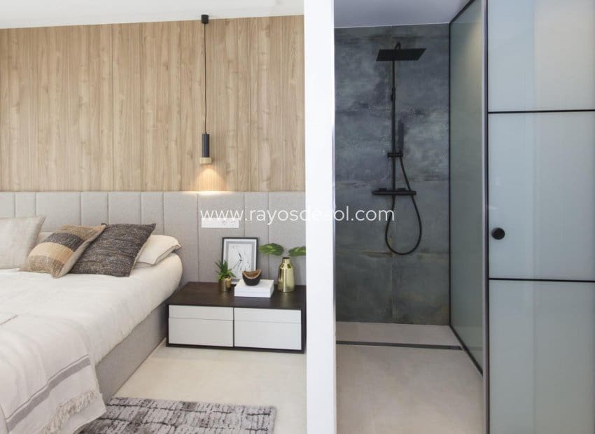 3 Zimmer Villa zu verkaufen in Ciudad Quesada mit Pool - 1.099.000 € (Ref: 9989993)