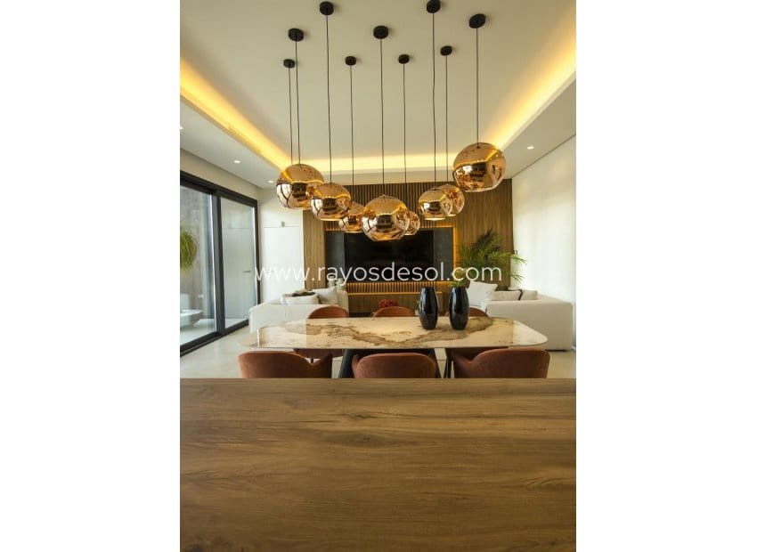 3 Zimmer Villa zu verkaufen in Ciudad Quesada mit Pool - 1.099.000 € (Ref: 9989993)